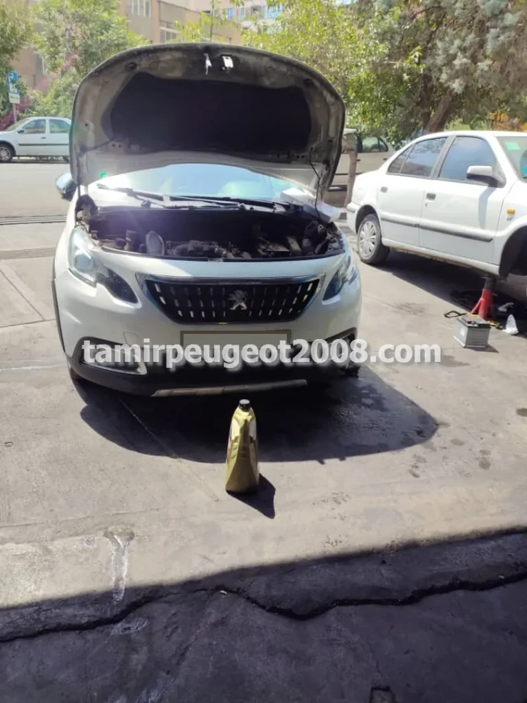 تعمیرگاه تخصصی پژو 2008 تعویض باتری و قطعات برقی